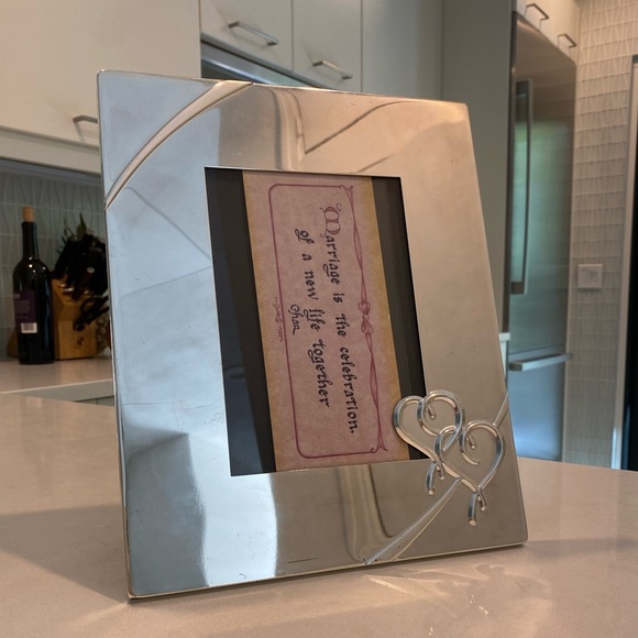 Lenox luxury “true love” mirrored picture frame frame with hearts. - Picture 2 of 8